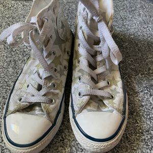 Converse girls size 12